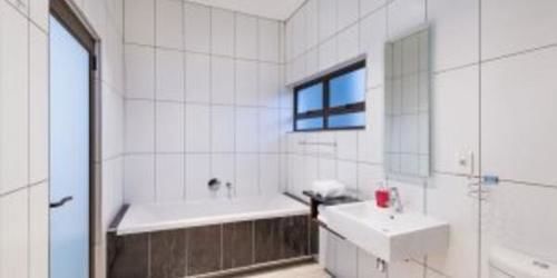 Montebello Guesthouse Windhoek Luaran gambar